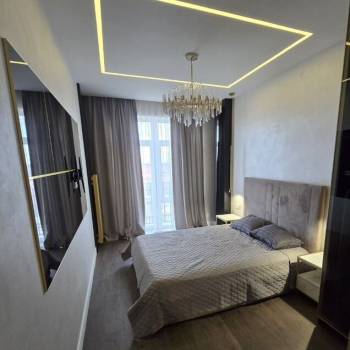 Сдается 1-комнатная квартира, 58 м²