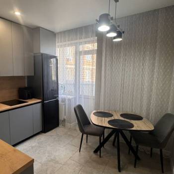 Продается 1-комнатная квартира, 36 м²