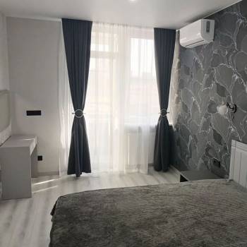 Сдается 1-комнатная квартира, 42 м²