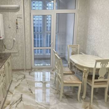 Сдается 1-комнатная квартира, 50 м²