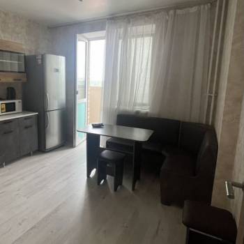 Сдается 1-комнатная квартира, 37 м²
