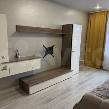 Продается 1-комнатная квартира, 40,7 м²