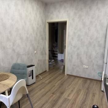 Продается 1-комнатная квартира, 40,7 м²