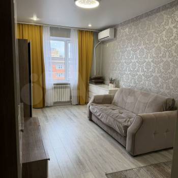 Продается 1-комнатная квартира, 40,7 м²