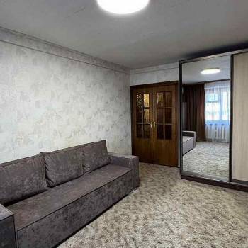 Сдается 1-комнатная квартира, 42 м²