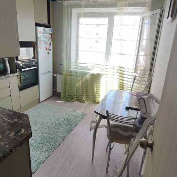 Сдается 1-комнатная квартира, 37,5 м²