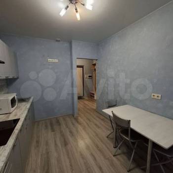 Сдается 1-комнатная квартира, 39 м²