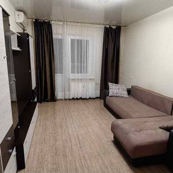 Сдается 2-х комнатная квартира, 65 м²