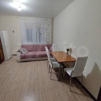 Сдается 2-х комнатная квартира, 65 м²