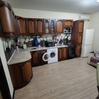 Сдается 2-х комнатная квартира, 65 м²