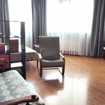 Сдается 1-комнатная квартира, 60 м²