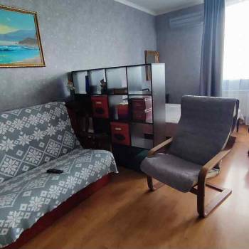 Сдается 1-комнатная квартира, 60 м²