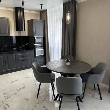 Сдается 1-комнатная квартира, 45 м²