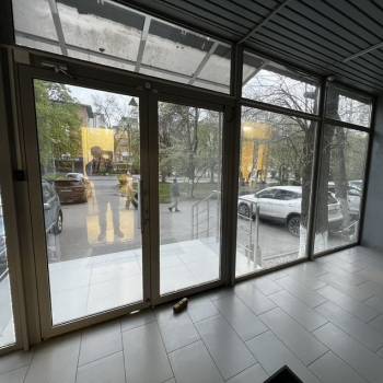 Сдается Нежилое помещение, 258 м²