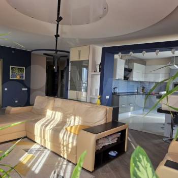 Сдается Многокомнатная квартира, 90 м²