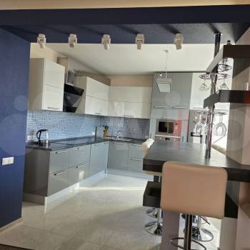 Сдается Многокомнатная квартира, 90 м²