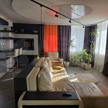 Сдается Многокомнатная квартира, 90 м²