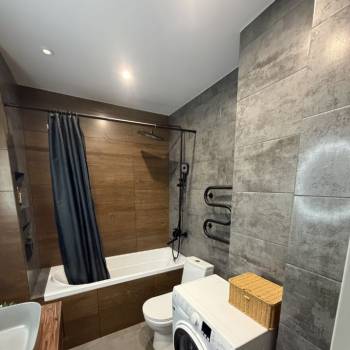 Продается 1-комнатная квартира, 41 м²