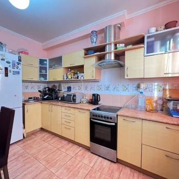 Продается 2-х комнатная квартира, 68,2 м²