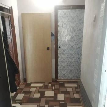 Продается 1-комнатная квартира, 42 м²