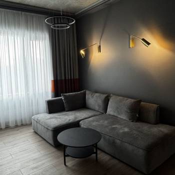 Сдается 1-комнатная квартира, 61,4 м²