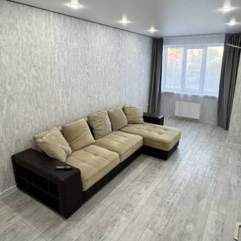 Сдается 1-комнатная квартира, 39 м²