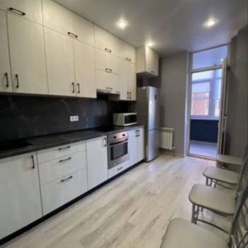 Сдается 2-х комнатная квартира, 60 м²