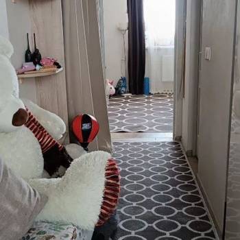 Продается 1-комнатная квартира, 78 м²