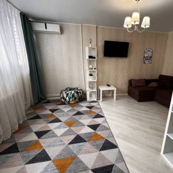 Сдается 1-комнатная квартира, 35 м²