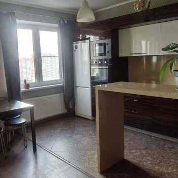 Сдается 1-комнатная квартира, 40 м²