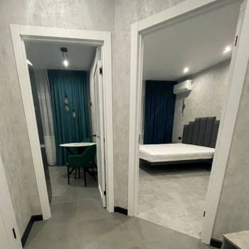 Продается 1-комнатная квартира, 37 м²