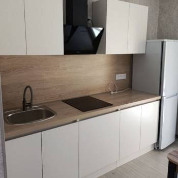 Продается 1-комнатная квартира, 36 м²