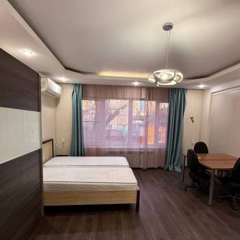 Сдается 1-комнатная квартира, 45 м²