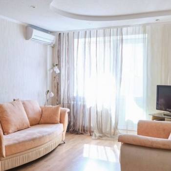 Сдается 1-комнатная квартира, 50 м²