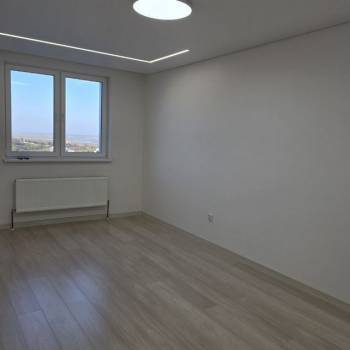Продается 1-комнатная квартира, 36,7 м²