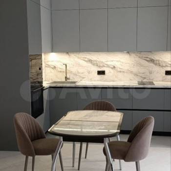 Сдается 1-комнатная квартира, 52 м²