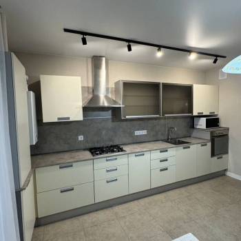 Сдается 2-х комнатная квартира, 66 м²