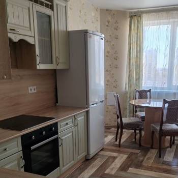 Сдается 2-х комнатная квартира, 65 м²