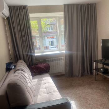 Продается 1-комнатная квартира, 32 м²