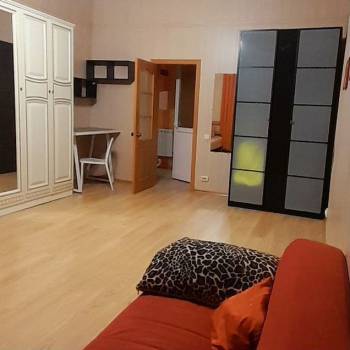 Сдается 1-комнатная квартира, 40 м²