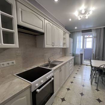Сдается 1-комнатная квартира, 42 м²