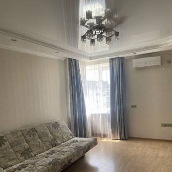 Сдается 1-комнатная квартира, 41 м²