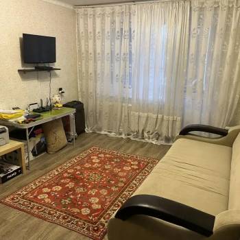 Сдается 1-комнатная квартира, 39 м²