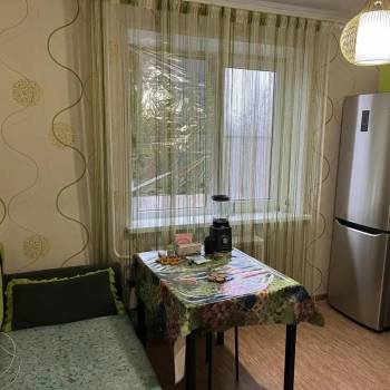 Сдается 1-комнатная квартира, 39 м²