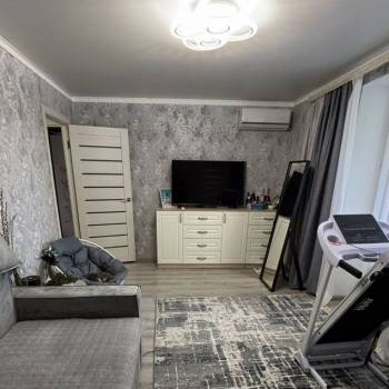 Продается 3-х комнатная квартира, 57 м²