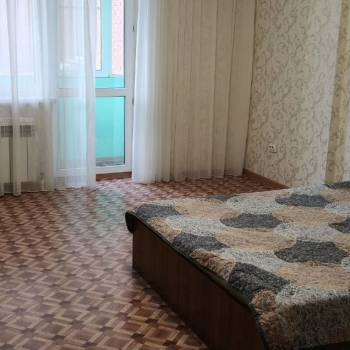 Сдается 1-комнатная квартира, 53 м²