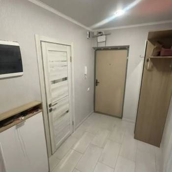 Продается 1-комнатная квартира, 44 м²