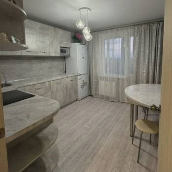 Сдается 1-комнатная квартира, 37 м²