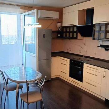 Сдается 1-комнатная квартира, 47 м²