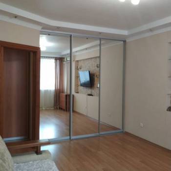 Сдается 1-комнатная квартира, 42 м²